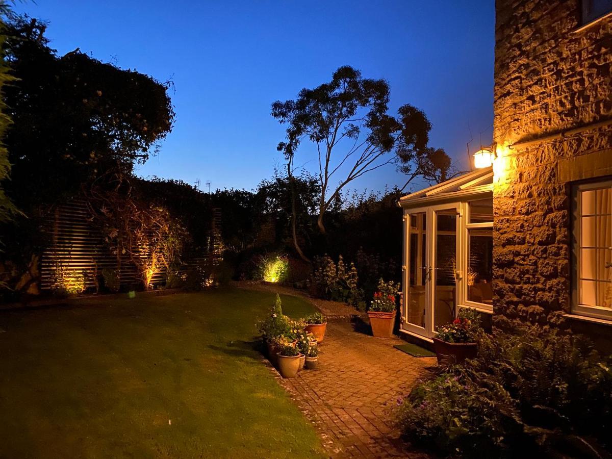 Castle View Villa Helmsley Exterior photo